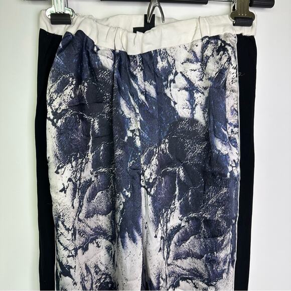 Topshop Galaxy Print Satin Joggers Pull On Pants Elastic Waist Blue Black Sz 26 - Picture 5 of 12